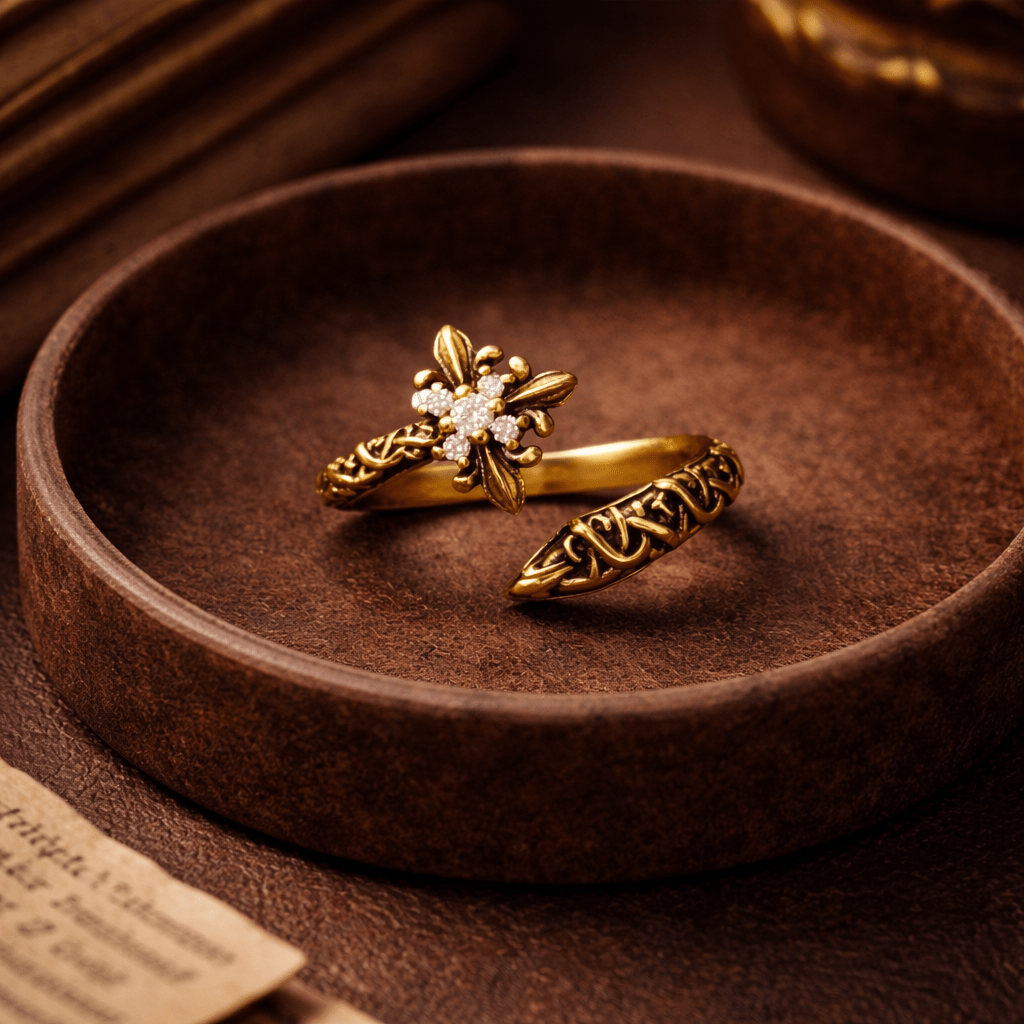 Aureo Gold Vintage Floral Ring: Timeless Stainless Steel Beauty - Aureo Corner 
